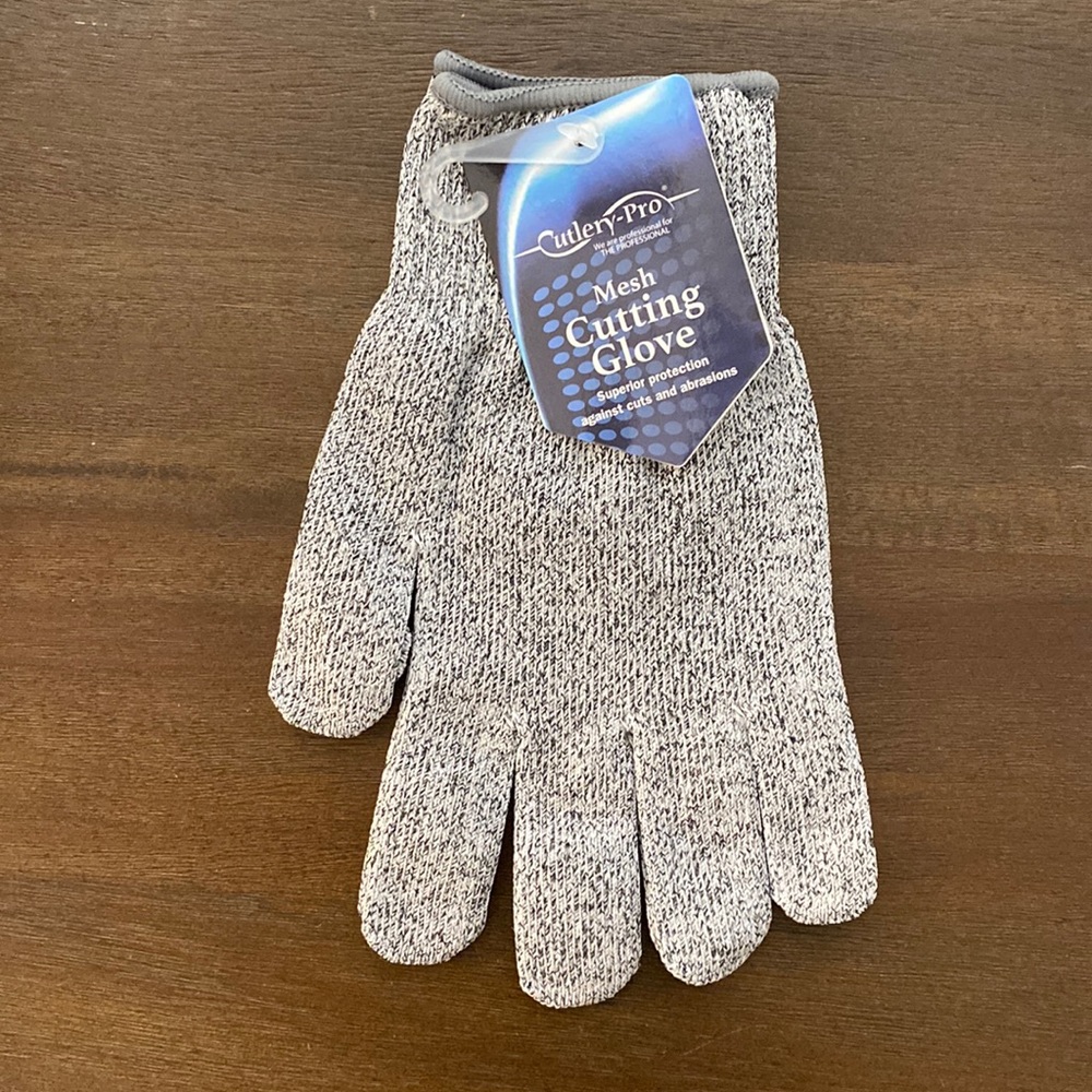 CutleryPro Mesh Cutting Gloves (Superior Protection against cuts and abrasions)